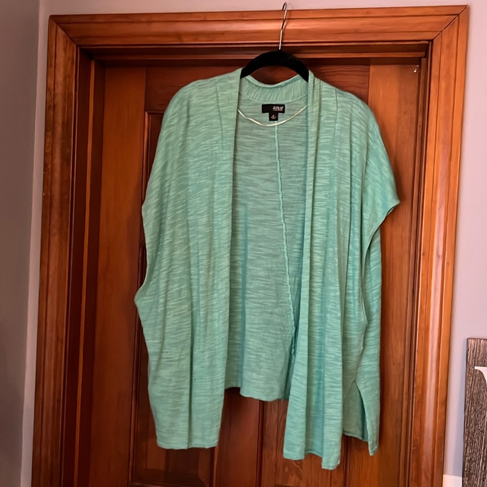 Lightweight sweater vest